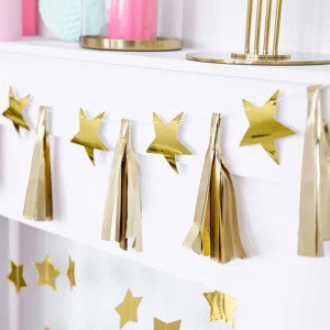 Girlang Stjärnor & Tofsar - PartyDeco