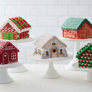 Utstickarset till pepparkakshus, 10 delar - Wilton